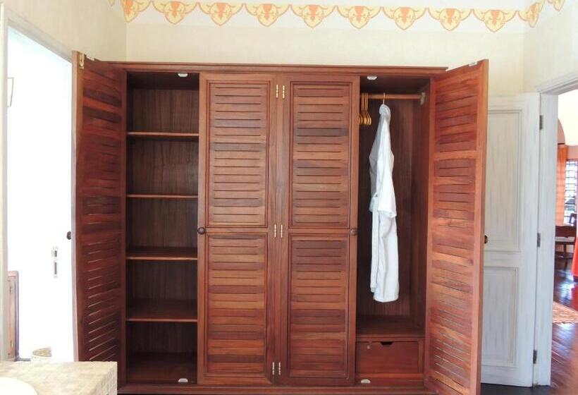 سوییت لوکس, Villa Malindi