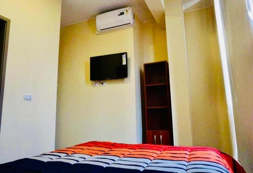 חדר סטנדרט, Blu Bascuñan