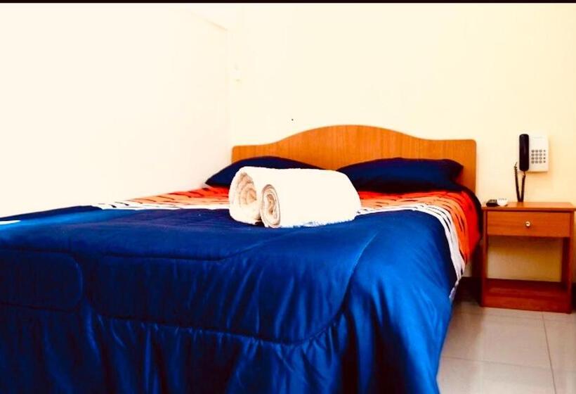 חדר סטנדרט, Blu Bascuñan