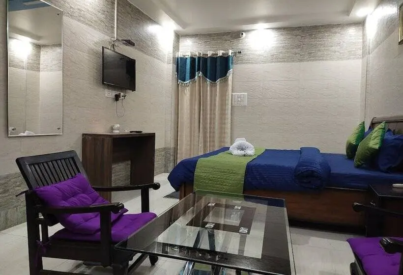 Chambre Executive, Gangotri