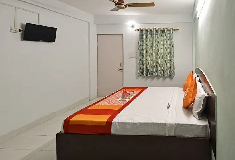 Chambre Familiale, Gangotri