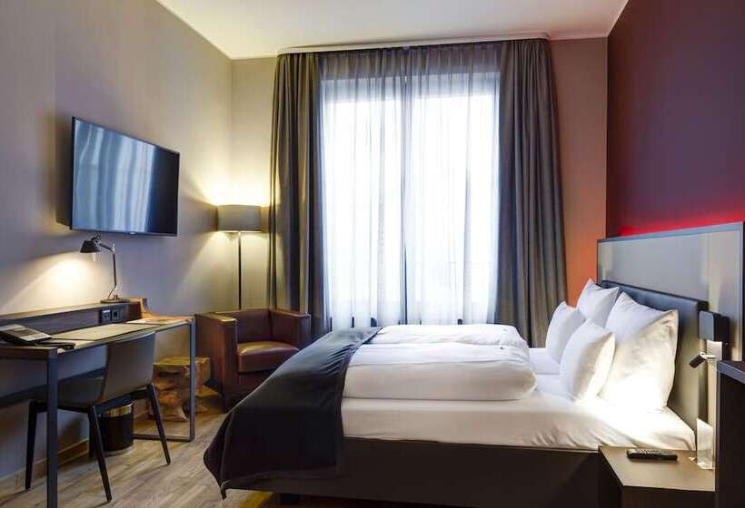 Номер Superior, Qube Hotel Bahnstadt