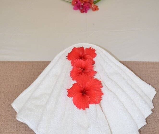 חדר דחוקס עם מיטת קינג, Seatiki Resort Fiji On Coast