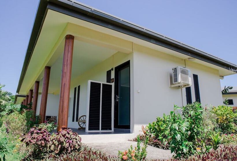 חדר דחוקס עם מיטת קינג, Seatiki Resort Fiji On Coast