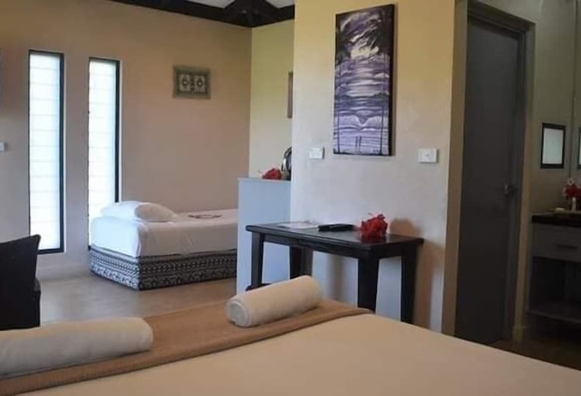 חדר דחוקס עם מיטת קינג, Seatiki Resort Fiji On Coast