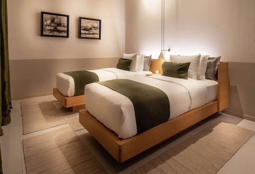 اتاق استاندارد با بالکن, Umbral, A Curio Collection By Hilton