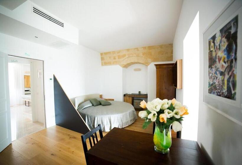 带大床的豪华间, Casa Festa Rooms