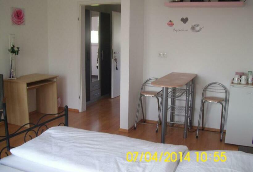 اتاق استاندارد با بالکن, Casa Rose