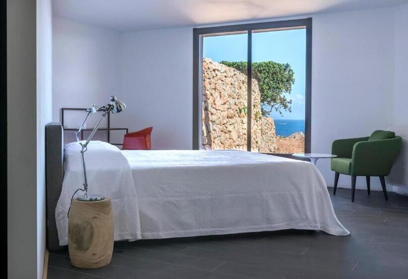 اتاق لوکس با چشم‌انداز دریا, Villa Pirreca