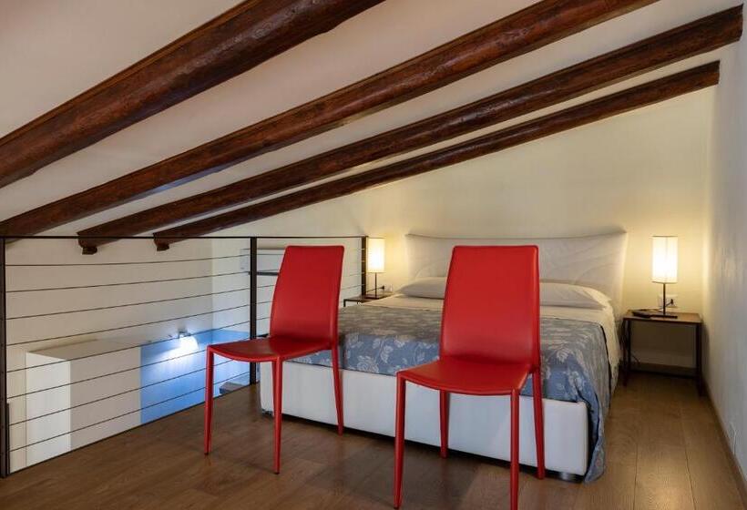 Студия Стандарт, Agriturismo Monte Cologna