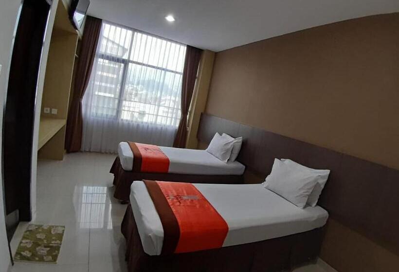 スーペリアトリプルルーム, Bumi Makmur Indah