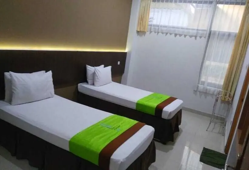Habitación Triple Superior, Bumi Makmur Indah