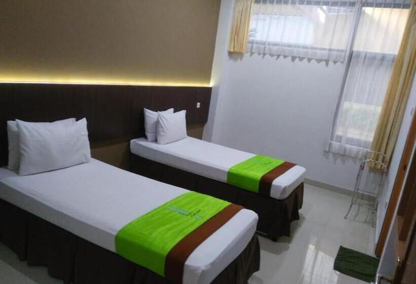 Трехместный Номер Superior, Bumi Makmur Indah