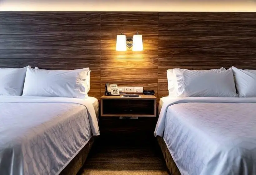 スイート, Holiday Inn Express & Suites Ensenada Centro, An Ihg
