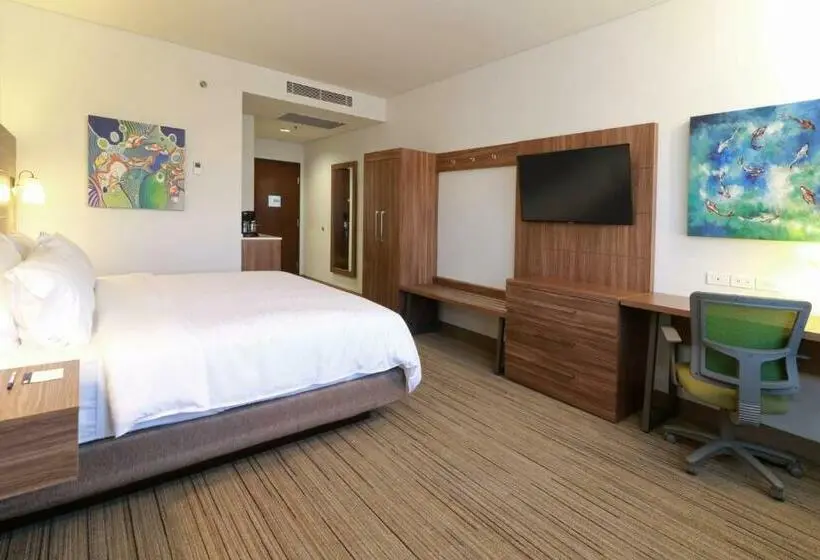 スタンダードルーム, Holiday Inn Express & Suites Ensenada Centro, An Ihg