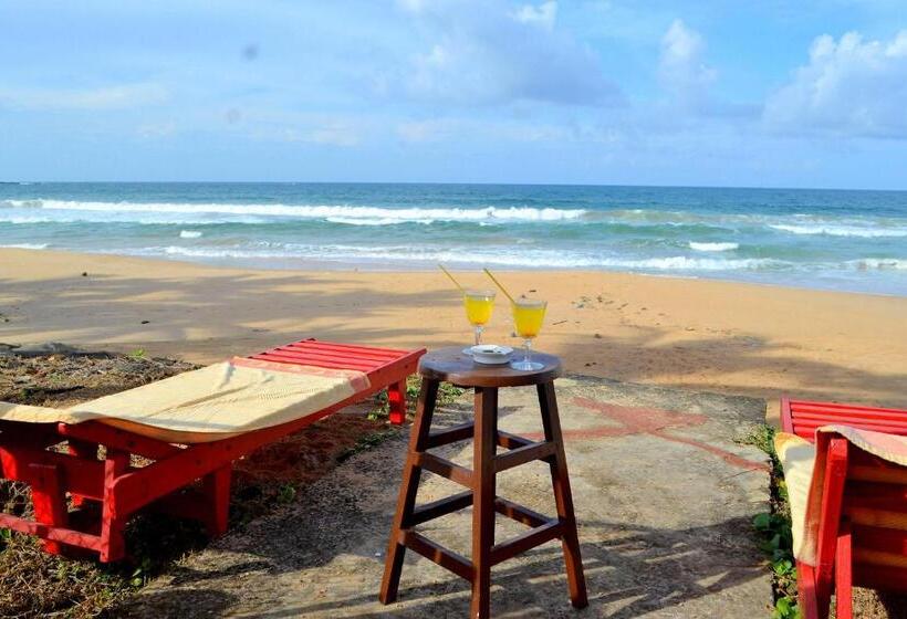 חדר דלוקס נוף לים, New Seaside Inn Hikkaduwa