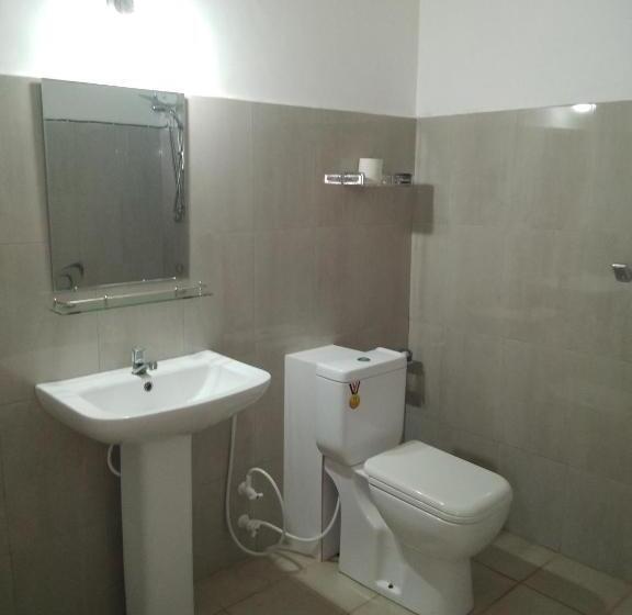 חדר דלוקס נוף לים, New Seaside Inn Hikkaduwa