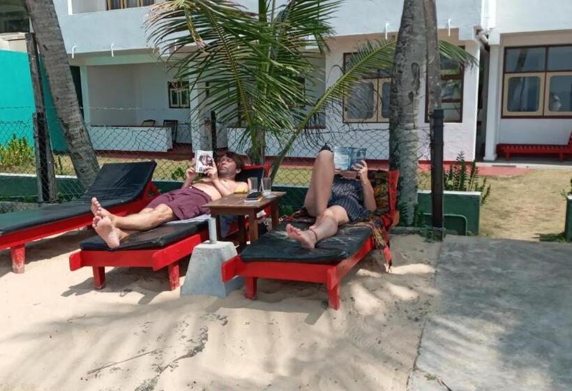 חדר סופריור, New Seaside Inn Hikkaduwa