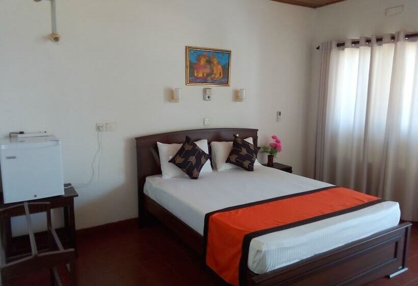 חדר דלוקס נוף לים, New Seaside Inn Hikkaduwa