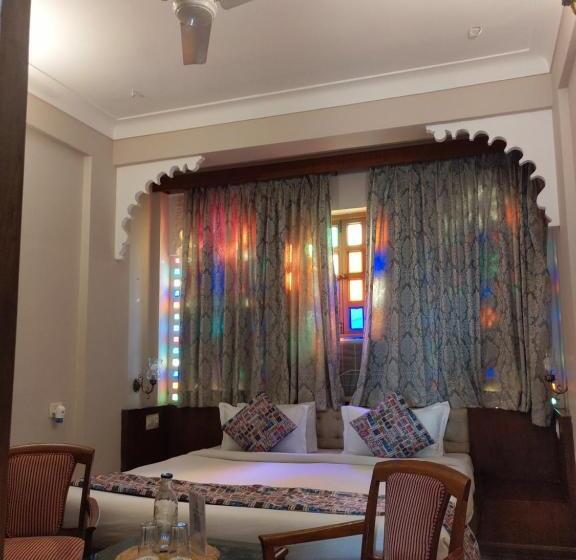 غرفة قياسية, Raj Palace Udaipur