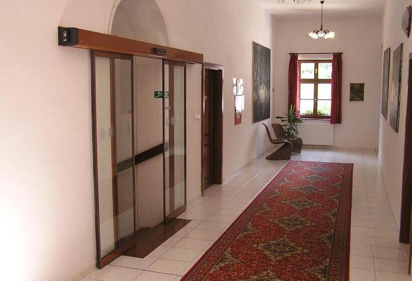 Номер Deluxe, Růže