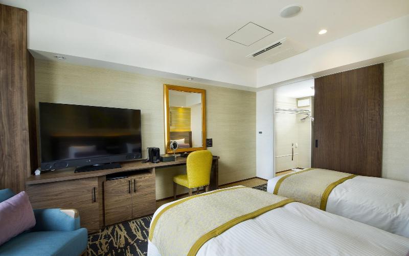 Premium Oda, Torifito Naha Asahibashi