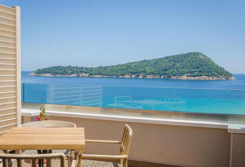 جناح جونيور ديلوكس, Agorastos Suites