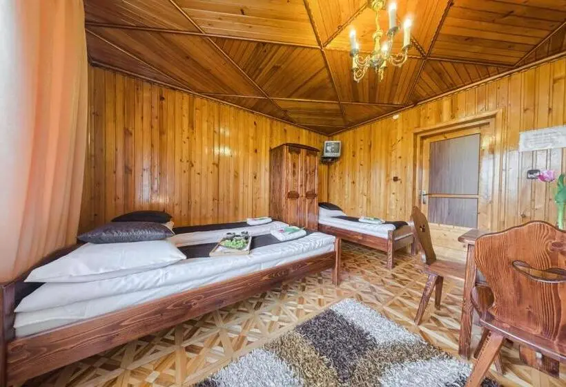 اتاق استاندارد سه نفره, Rezydencja Silverton   Piłkarzyki, Ping Pong W Obiekcie