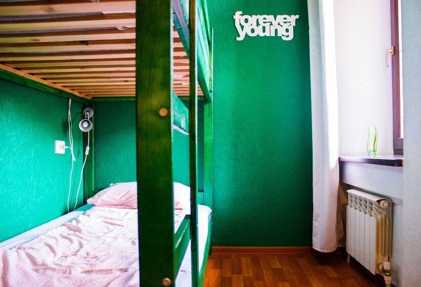 اتاق اکونومی, U Hostel