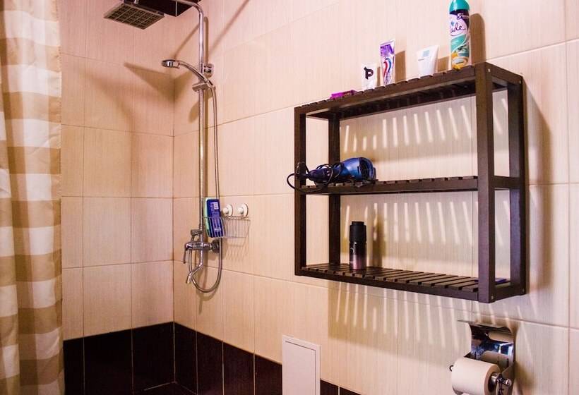 Economy Triple Room, U Hostel