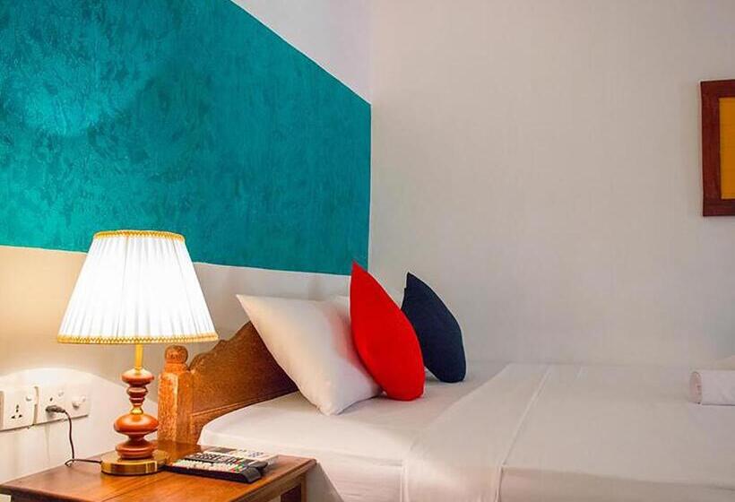 Номер Стандарт Вид на Бассейн, Wasu Villa Hotel Dambulla