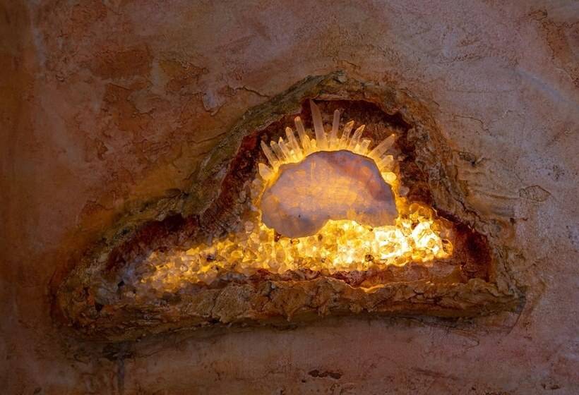 جناح إدارى, 10gr Boutique Hotel & Wine Bar