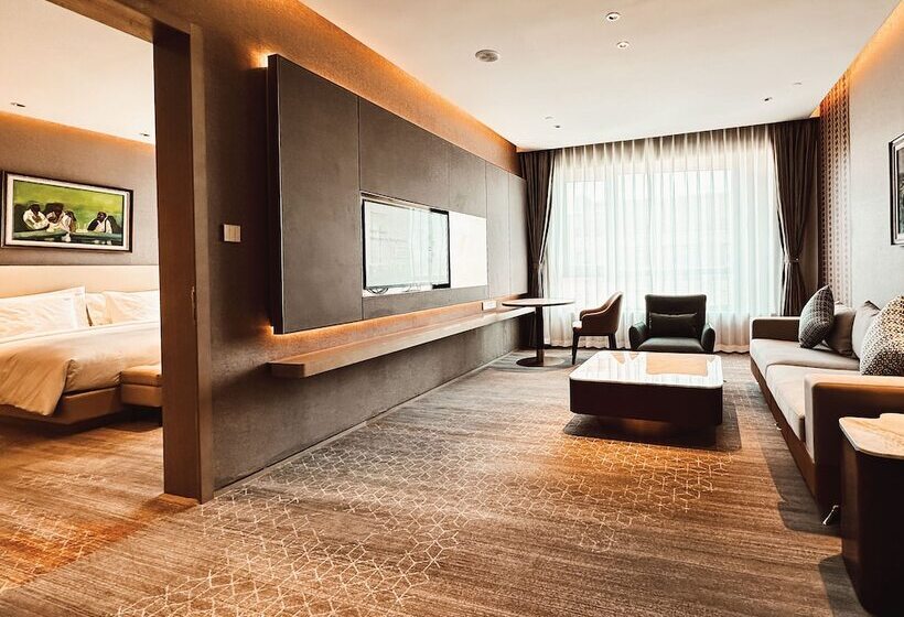 Президентский Люкс, Ethiopian Skylight