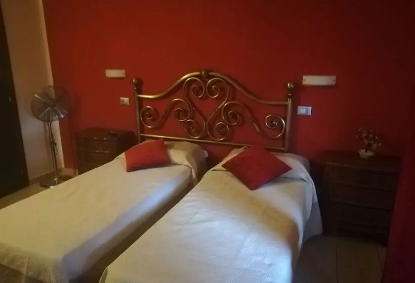 اتاق استاندارد با سرویس بهداشتی مشترک, B&b Al Calcandola