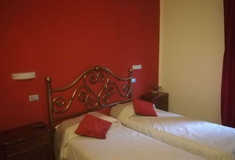 اتاق استاندارد با سرویس بهداشتی مشترک, B&b Al Calcandola