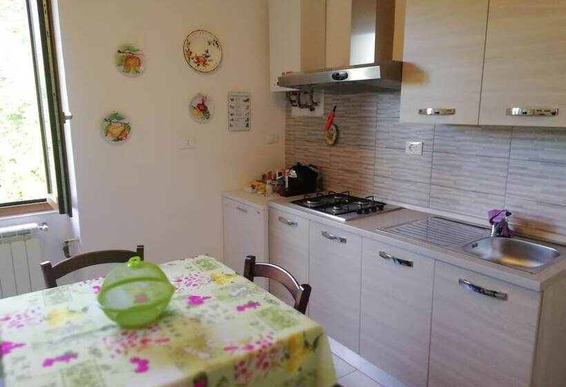 آپارتمان 2 خوابه, B&b Al Calcandola