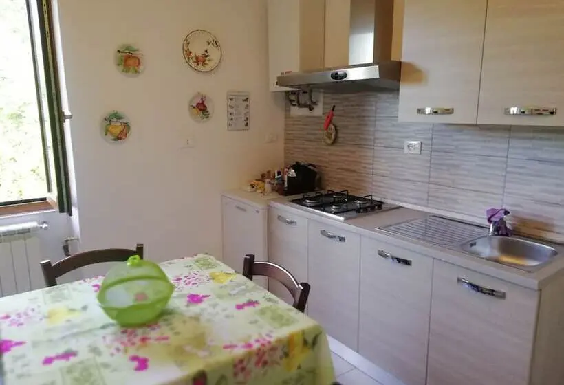 آپارتمان 2 خوابه, B&b Al Calcandola