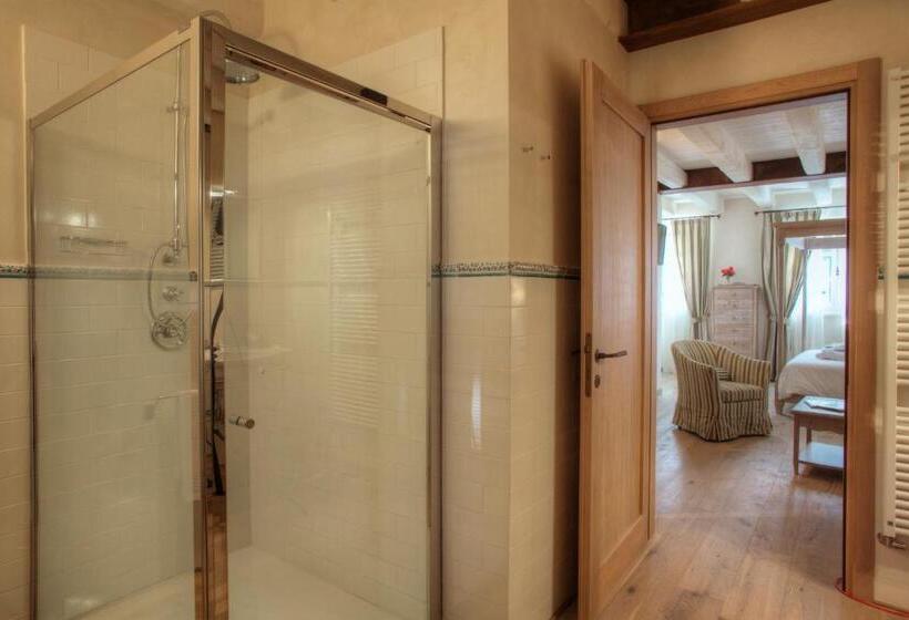 سوییت جونیور, Agriturismo Costa Di Faraggiana