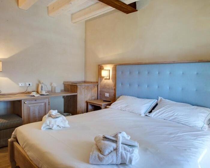 اتاق استاندارد با بالکن, Agriturismo Costa Di Faraggiana
