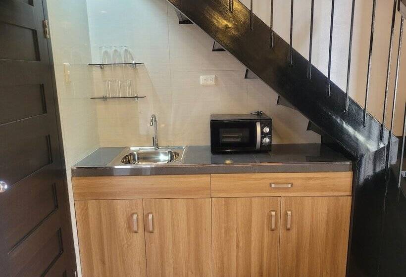 Quarto Familiar Basic, Fernvale Leisure Club And Resort