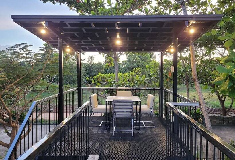 Quarto Quádruplo Premium, Fernvale Leisure Club And Resort