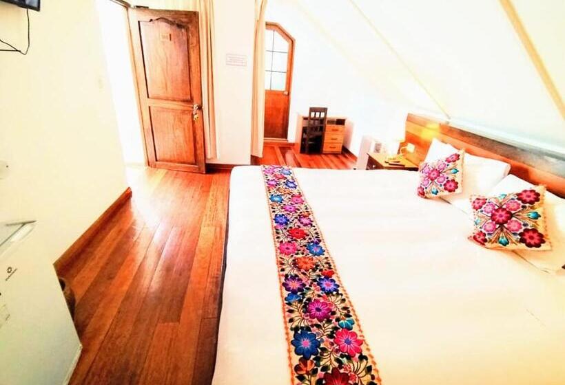 إستوديو قياسى سرير كينج, Posada San Blas