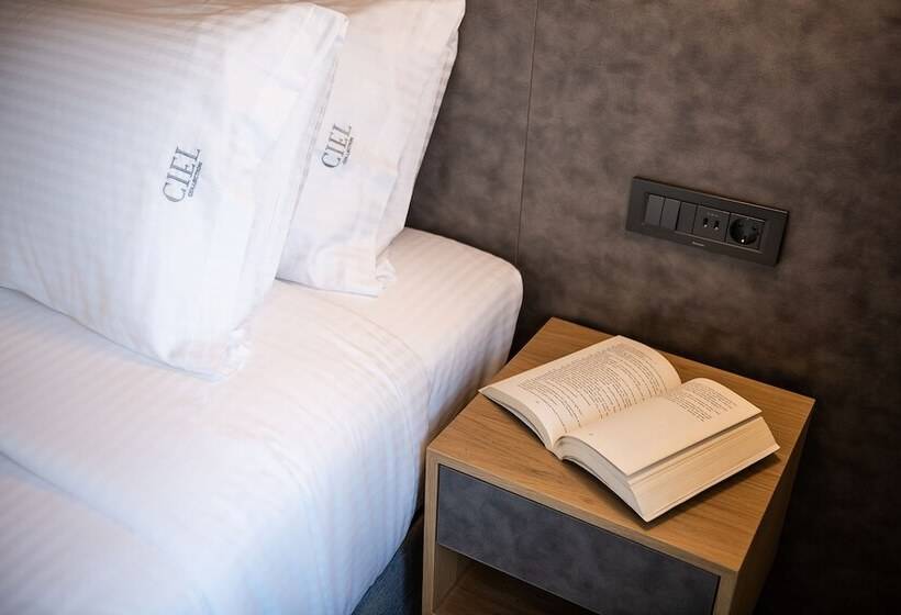 سوییت سوپریور با چشم‌انداز دریا, Ciel Collection Suites