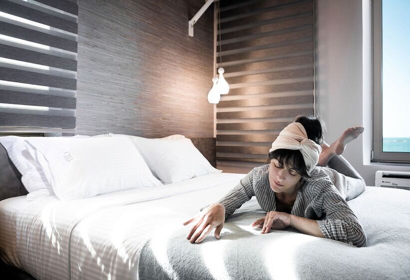 سوییت سوپریور با چشم‌انداز دریا, Ciel Collection Suites