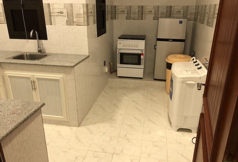 آپارتمان 1 خوابه, Star House