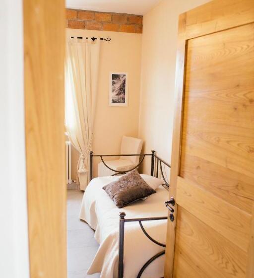 חדר סטנדרט לשלושה, Agriturismo La Burlanda