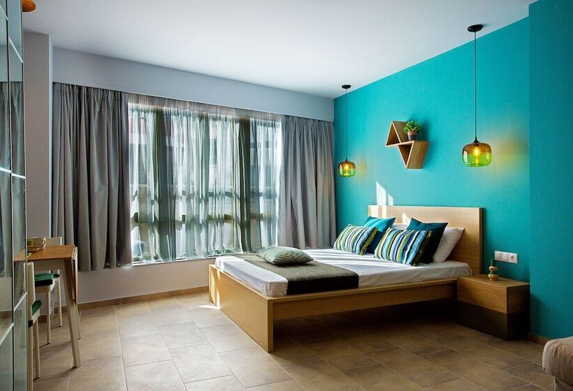 Studio Standard, Emerald Suite