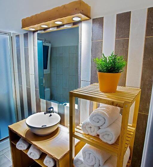 Apartament 21 Dormitor Superior, Emerald Suite