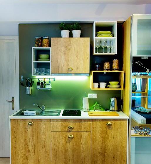 Apartament 21 Dormitor Superior, Emerald Suite