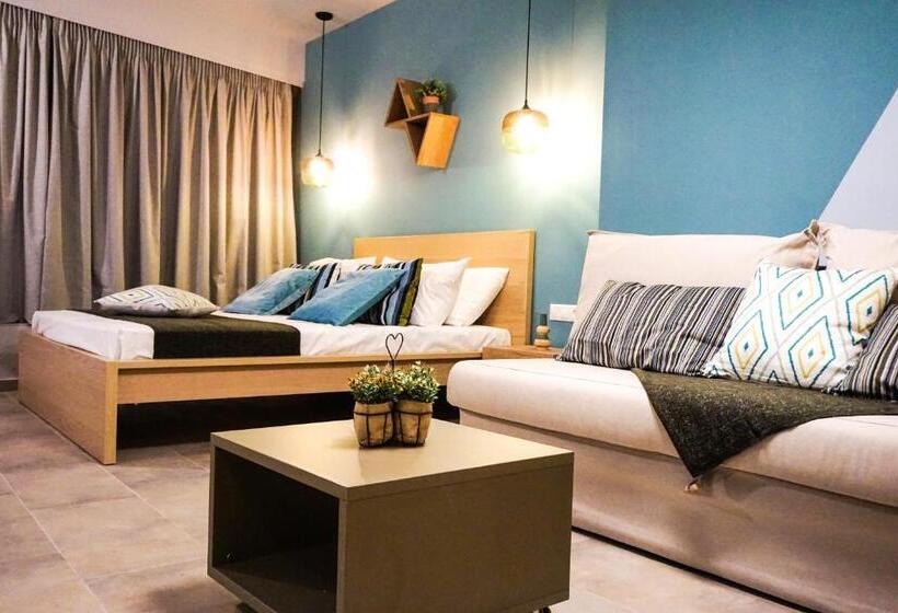 Studio Standard, Emerald Suite